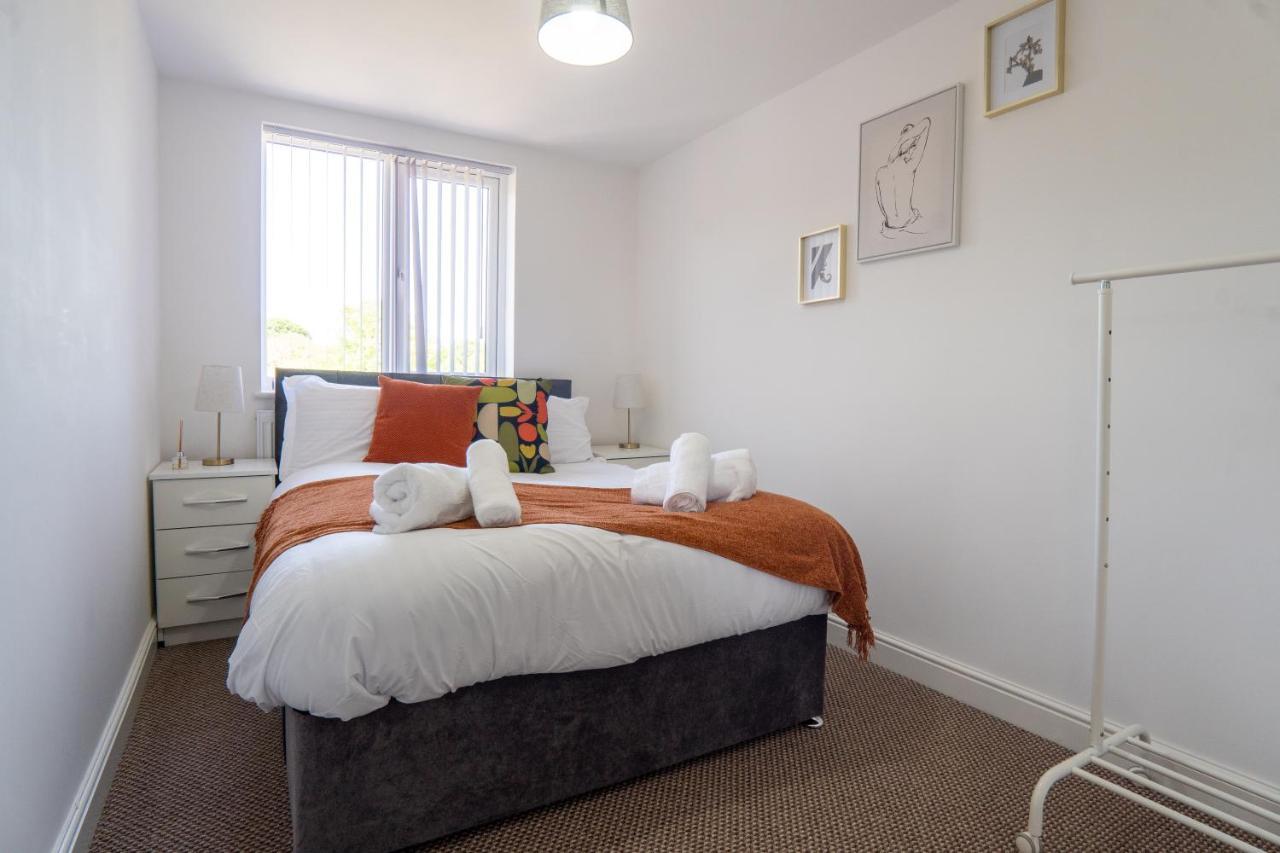 Heartland House, 7 Spacious Bedrooms Sleeps 4 Plus, Near Nec, Jlr,Bhx เบอร์มิงแฮม ภายนอก รูปภาพ